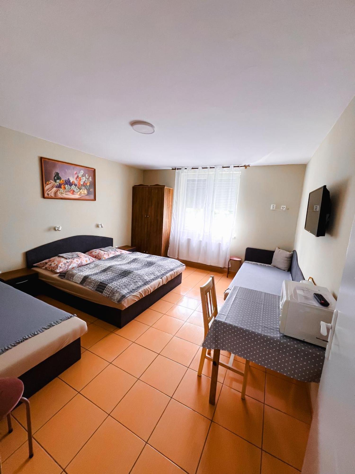 Apartman Taktik Вельки-Медер Экстерьер фото